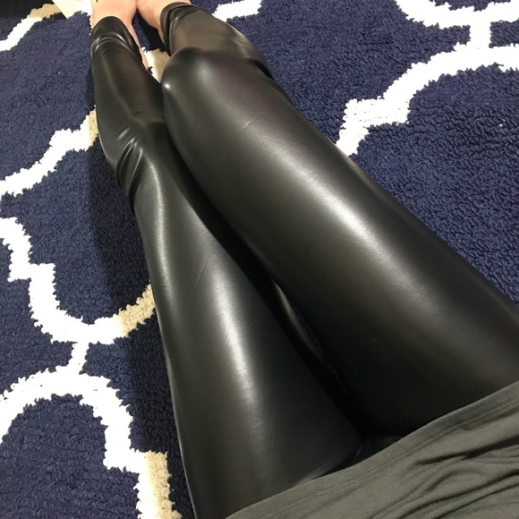 LAST L • Staple Liquid Pleather Leggings - Picture 4 of 7
